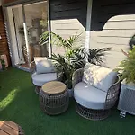 Διαμέρισμα Tropez Centre Parking Et Jardin Prive Inclus *