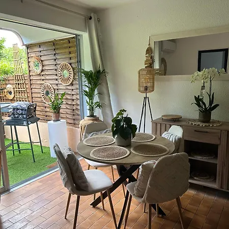 Tropez Centre Parking Et Jardin Privé Inclus Saint-Tropez