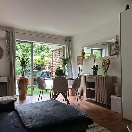 Tropez Centre Parking Et Jardin Prive Inclus Lägenhet *