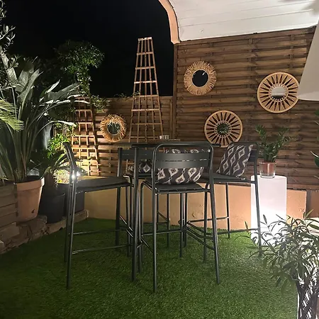 Saint Tropez Centre Parking Et Jardin Prive Inclus Apartment Saint-Tropez
