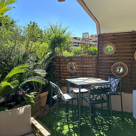 Tropez Centre Parking Et Jardin Prive Inclus Lägenhet