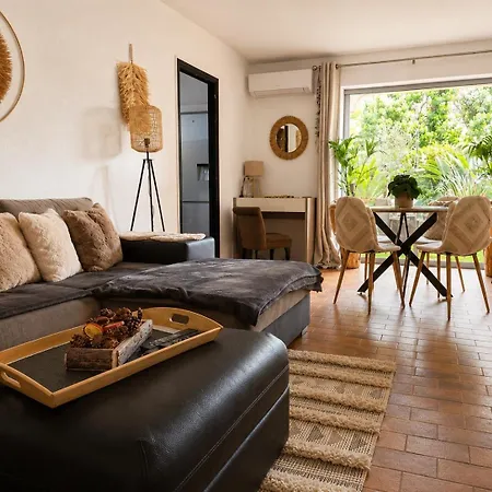 Tropez Centre Parking Et Jardin Privé Inclus Appartement Saint-Tropez
