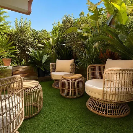 Appartement Tropez Centre Parking Et Jardin Privé Inclus