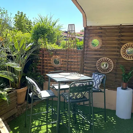 Saint Tropez Centre Parking Et Jardin Prive Inclus *