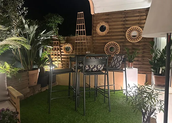 Tropez Centre Parking Et Jardin Prive Inclus Appartement Saint-Tropez